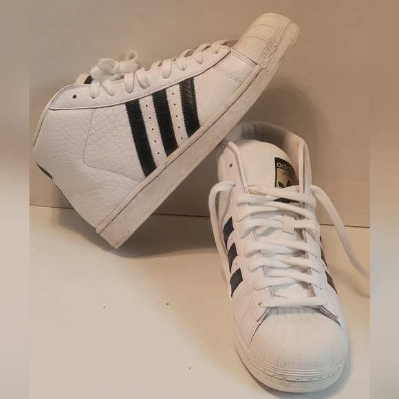 Adidas men's size 8.5 - Picture 1 of 9